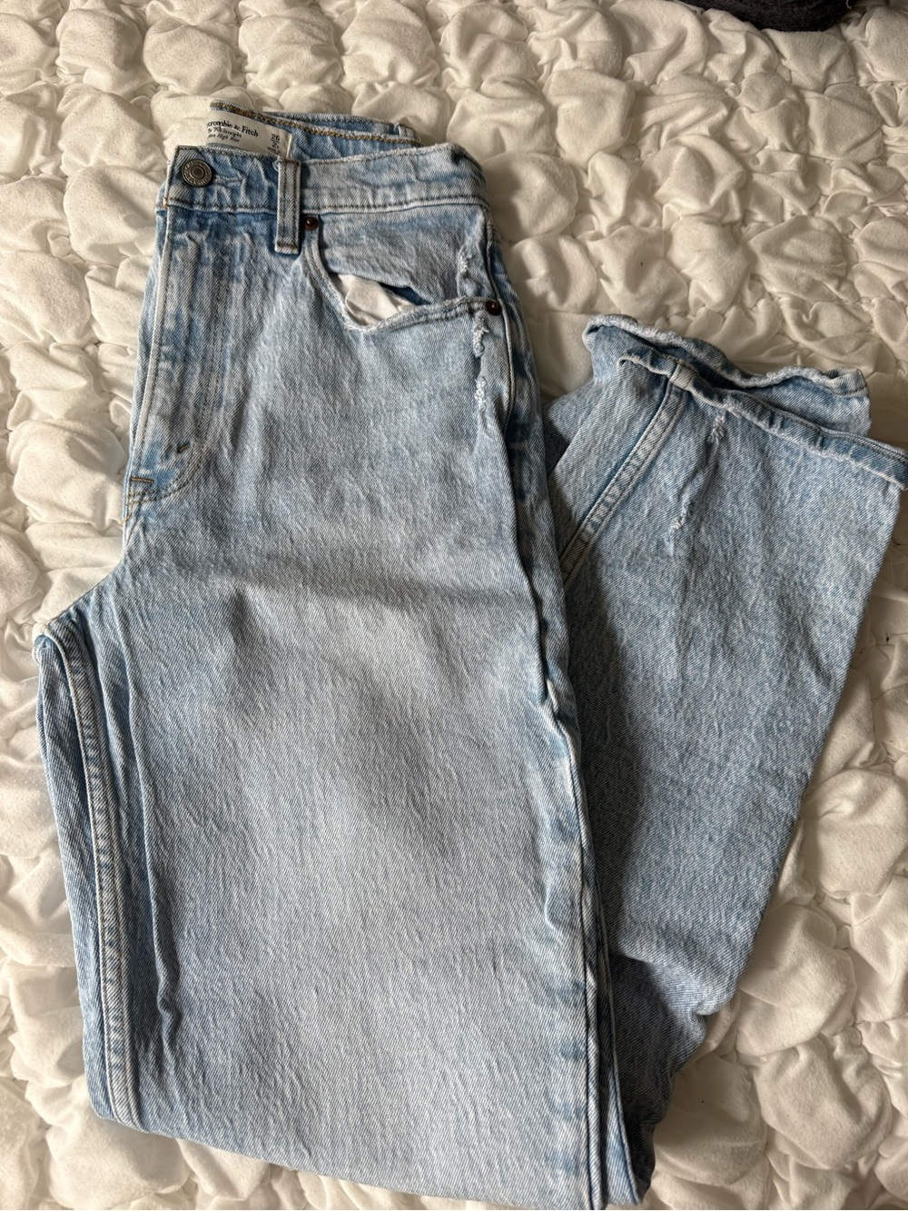 Abercrombie & Fitch Light Wash Straight-Leg Women’s Jeans